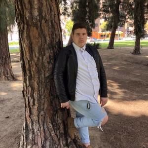 Meet your Posher, Cameron